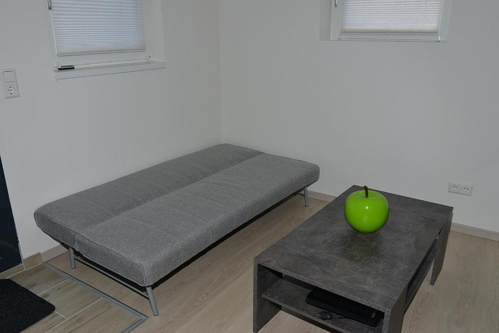 Apartment In Reutlingen / Sickenhausen Экстерьер фото